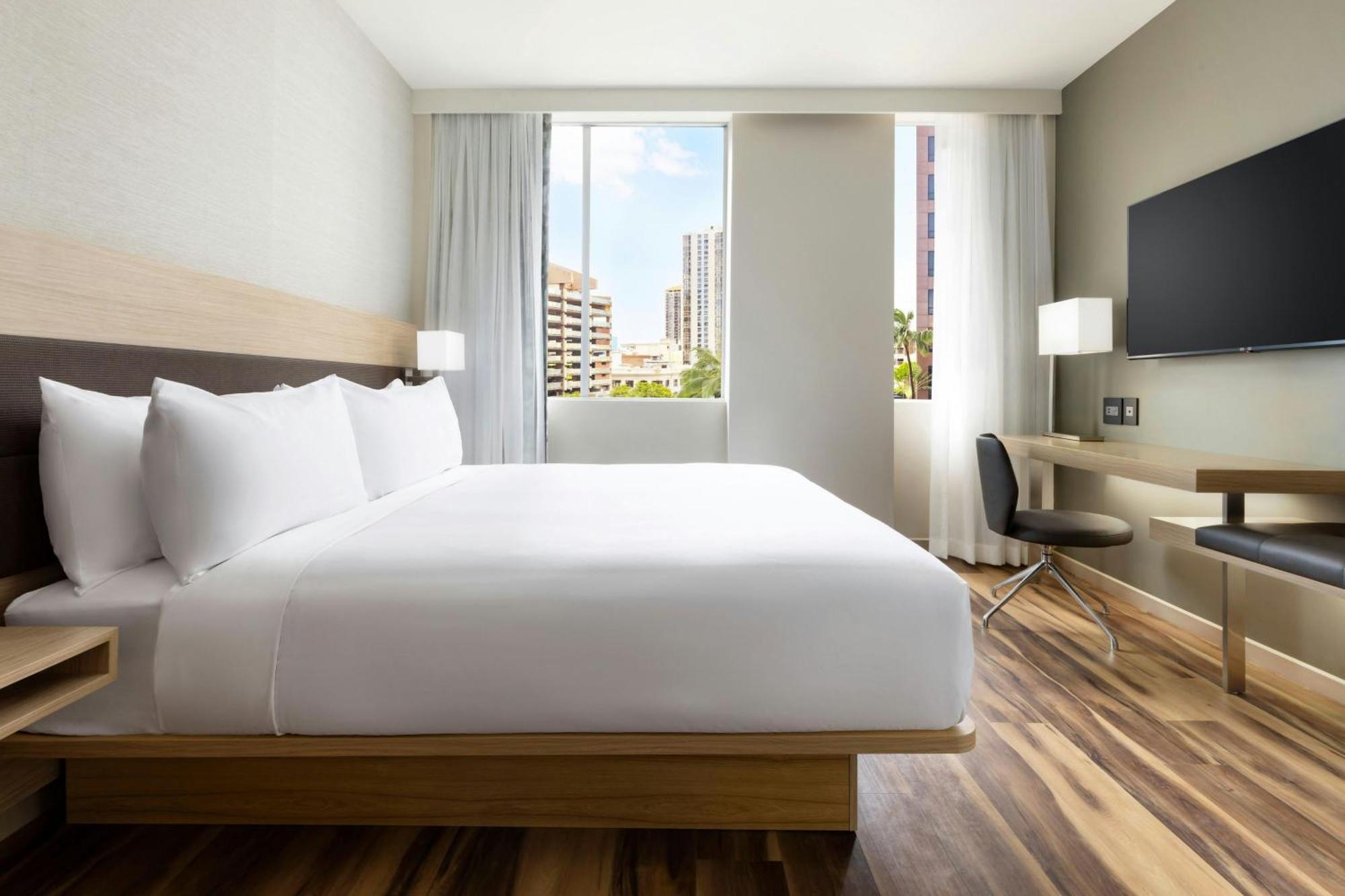 Ac Hotel By Marriott Honolulu Exterior photo